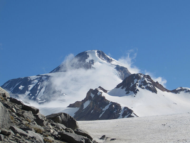 Archivo:Volcán-Palomo-desd-aguja.jpg