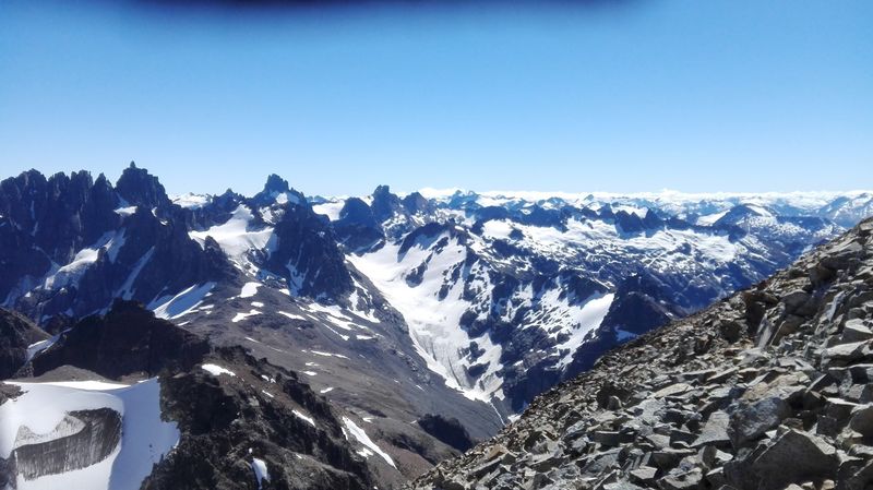 Archivo:Cerro montura.jpg