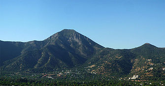 Manquehue y Manquehuito.jpg