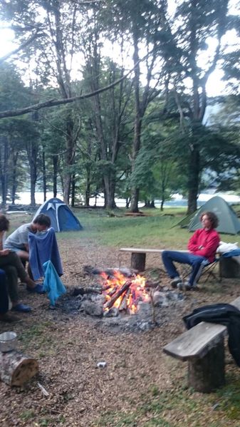 Archivo:Camping los Coihues.JPG