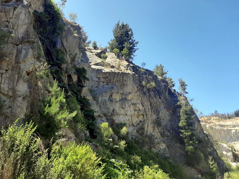 Archivo:Cantera lonco (4).jpeg