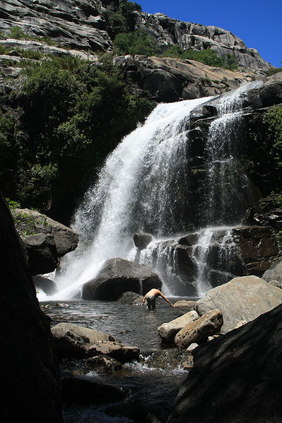 Archivo:0 Cascada 1 Río Cieneguillas.jpg