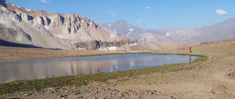 Archivo:20170104 192921low Laguna Piuquenes 3563MSNM.jpg