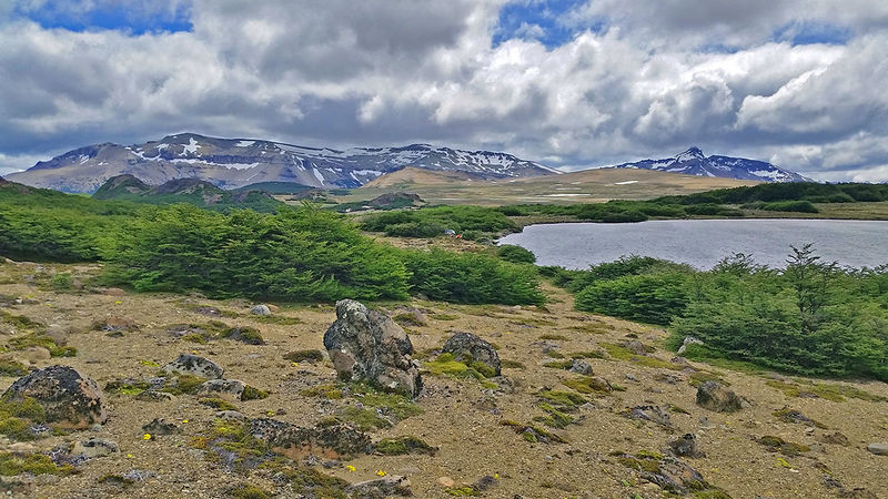 Archivo:Laguna Chica meseta.jpg