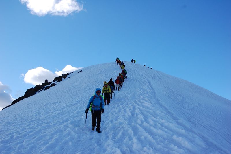 Archivo:Bajando de la cumbre.JPG