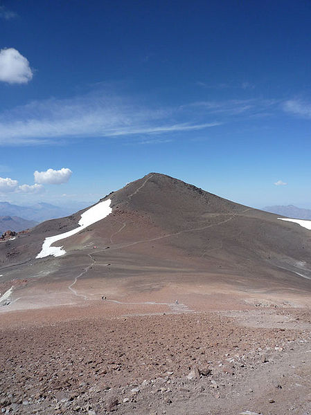 Archivo:Cara Norte Co Parva.jpg