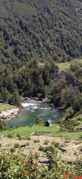 Archivo:Lago Palena, Rutas Patrimoniales Dia1.jpg
