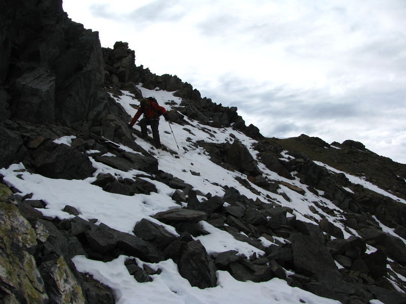 Archivo:Bajada del cerro.JPG