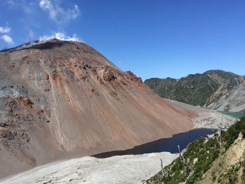 Archivo:Volcan chaiten (2).jpg