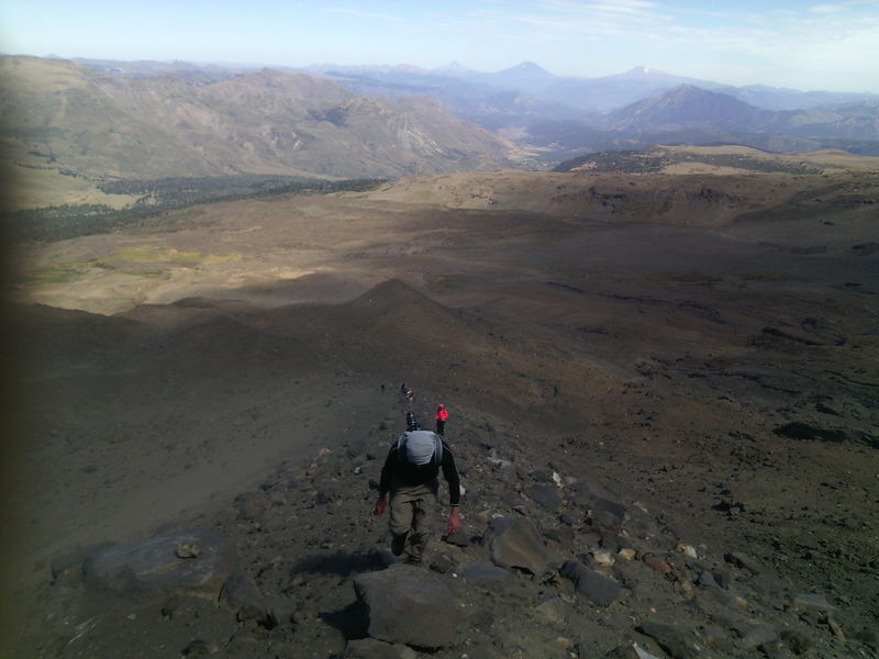 Archivo:Copahue,porelfilo.jpg