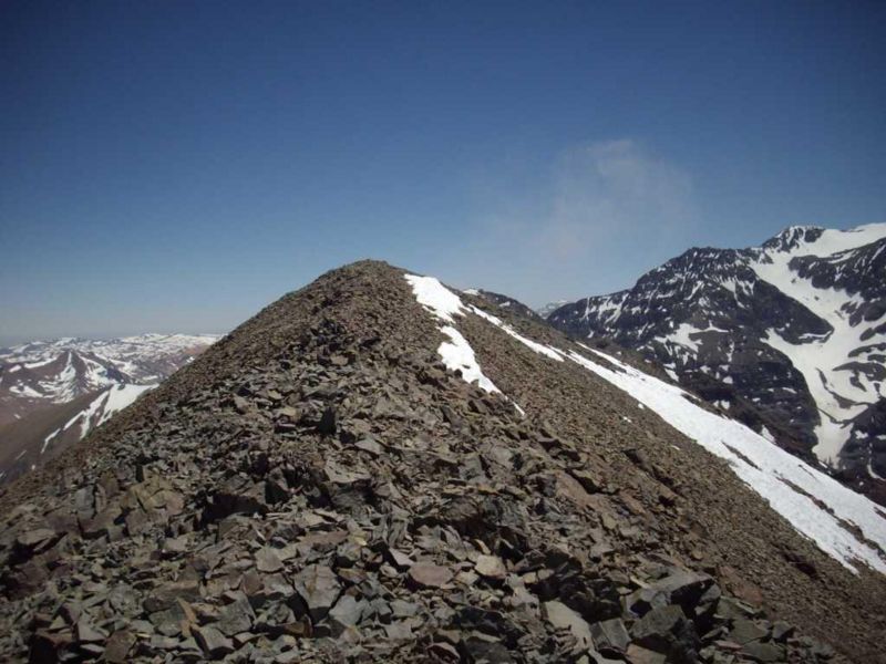Archivo:Los Piches - Arista Cumbrera.jpg