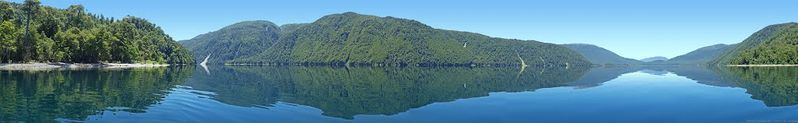 Archivo:GPT 12 Lago Pirihueico 119230411.jpg