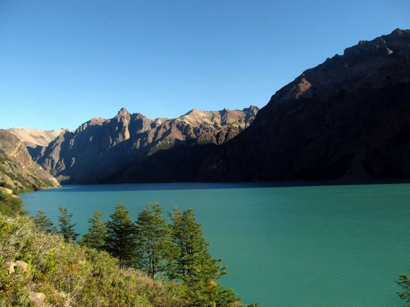 Archivo:Lago Verde.jpg