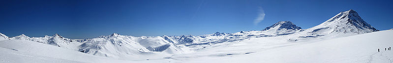 Archivo:Panoramica descabezado-cerroAzul-Agosto.jpg