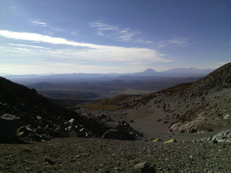 Archivo:Volcan isluga (7).jpg